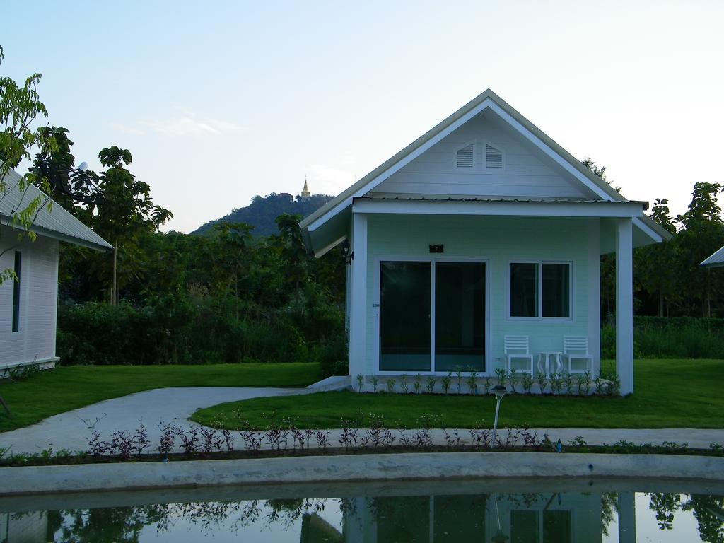 Banmon Makok Hotel Ban Makok Exterior foto